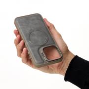 Чехол LEATHER CAMERA CASE с поддержкой MagSafe для iPhone 11 серый