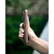 Чехол LUXURY Leather Case с поддержкой MagSafe для iPhone 15 desert titanium