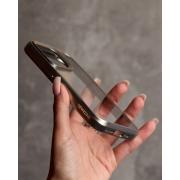 Пластиковый чехол NEWZONE для iPhone 14 Pro серебряный