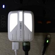 Сетевое зарядное устройство MOXOM 2в1 micro 2USB/2.4A/ LED LIGHT (MX-HC33) белый