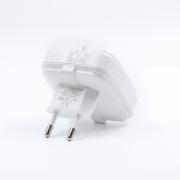 Сетевое зарядное устройство MOXOM 2в1 Lightning 2USB/2.4A /LED LIGHT (MX-HC33) белый