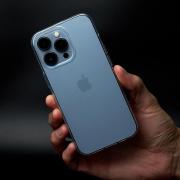 Силиконовый чехол WS для iPhone 13 Pro прозрачный