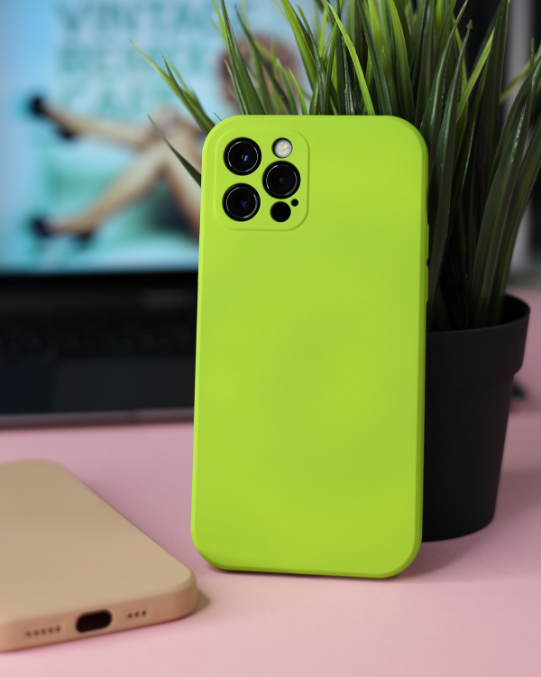 Силиконовый чехол SOFT Silicone Case для iPhone 12 Pro Max (без лого) салатовый