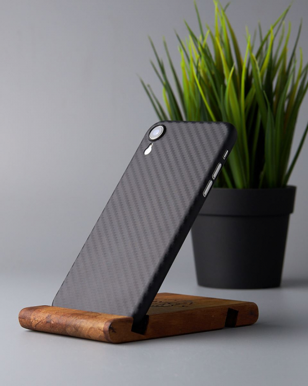 Карбоновый чехол K-DOO Air Carbon (UltraSlim 0.45mm) для iPhone XR черный