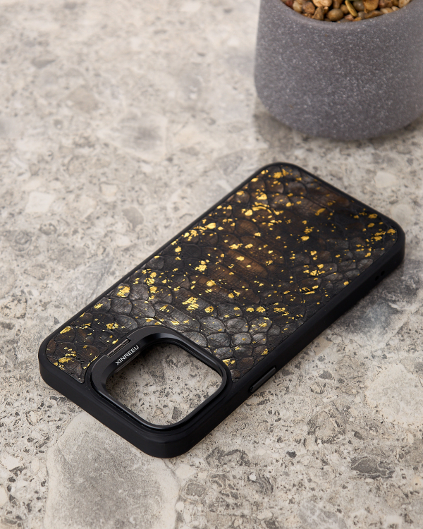 Чехол SNAKE для iPhone 15 Pro черный