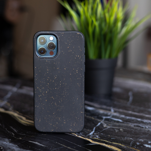 Силиконовый чехол XO K03 для iPhone 12 Pro Max (pla material) черный