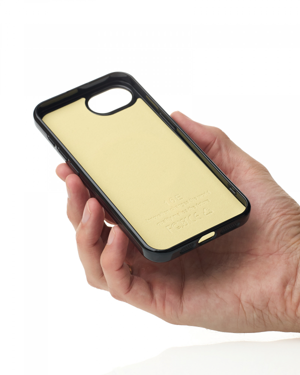 Силиконовый чехол Slim Ring Glamour с поддержкой MagSafe для iPhone 16E black
