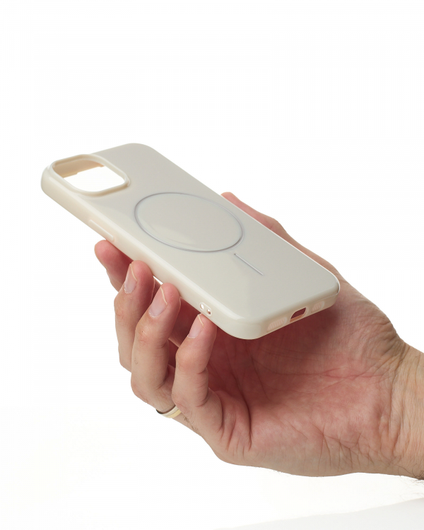 Чехол Glamour Case with MagSafe для iPhone 11 natural titanium