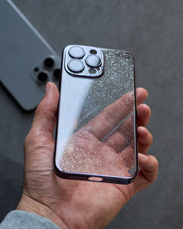 Пластиковый чехол GLITTER для iPhone 15 Pro Max фиолетовый
