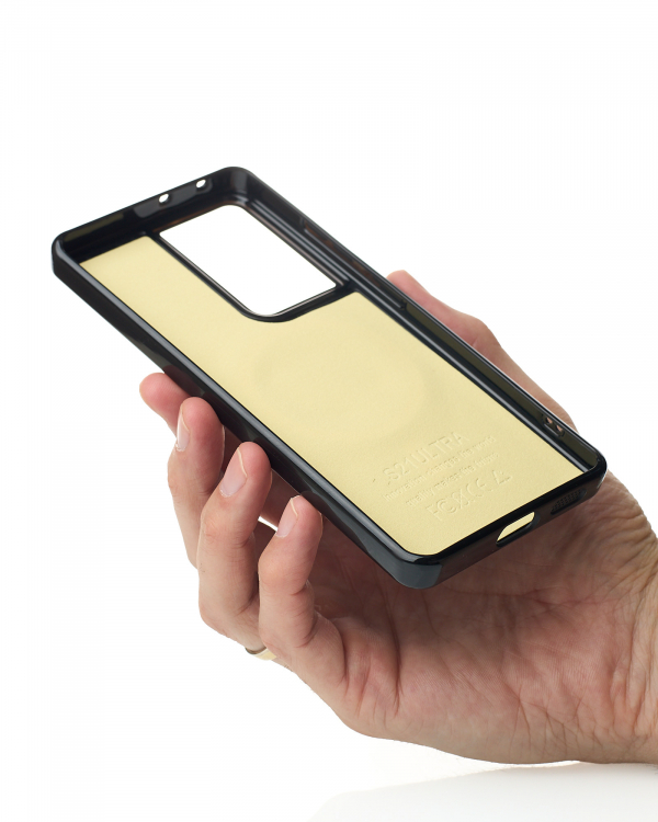 Чехол Glamour Beats Case with MagSafe для Samsung S21 Ultra black