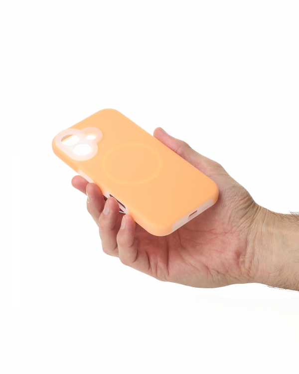 Чехол Liquid Silicone Full с поддержкой MagSafe для iPhone 16 orange