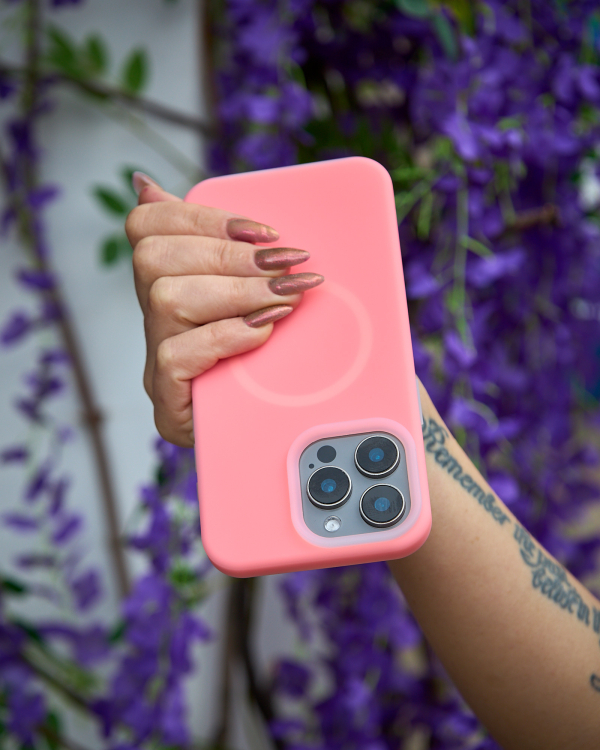 Чехол Liquid Silicone Full с поддержкой MagSafe для iPhone 15 Pro pink