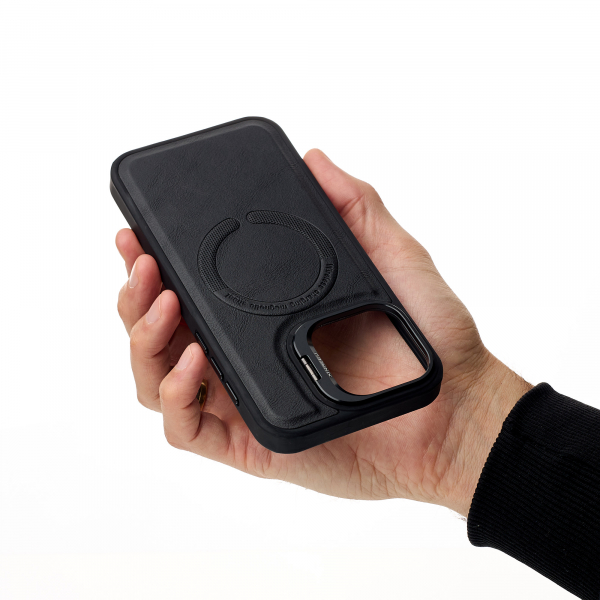 Чехол MagSafe LEATHER CAMERA CASE для iPhone 15 Pro черный