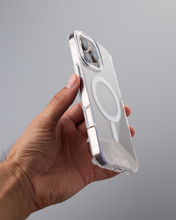Чехол MagSafe SPACE CASE для iPhone 16 Pro прозрачный