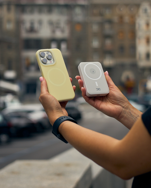 Чехол Liquid Silicone Full с поддержкой MagSafe для iPhone 14 Pro sunglow