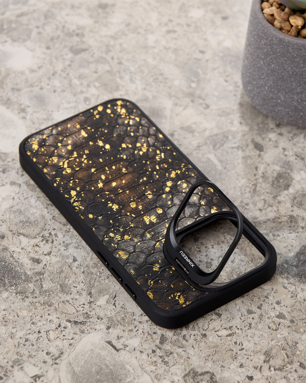 Чехол SNAKE для iPhone 11 черный