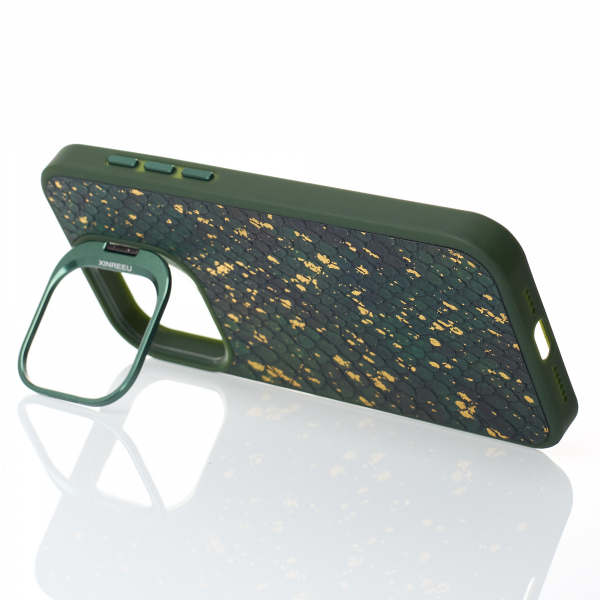 Чехол SNAKE для iPhone 15 Pro зеленый