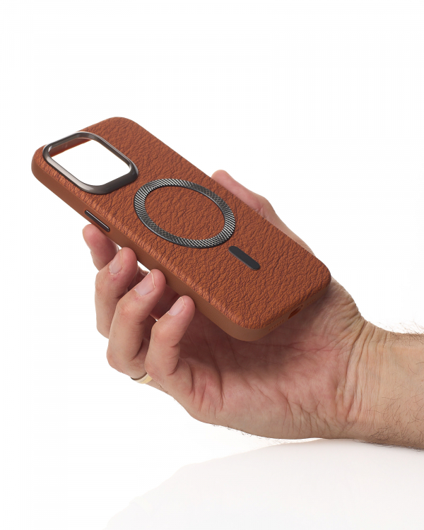 Чехол LUXURY Leather Case с поддержкой MagSafe для iPhone 14 Pro brown