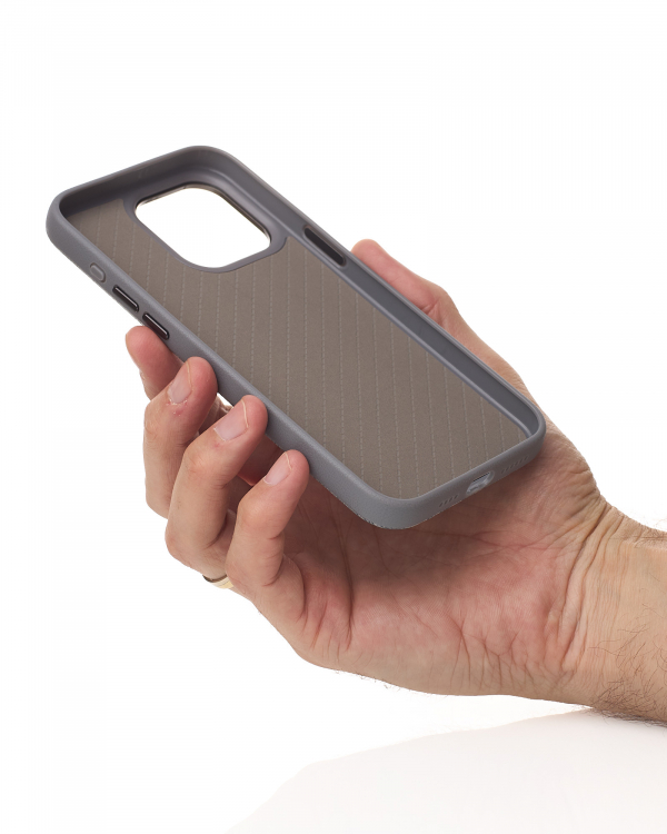 Чехол LUXURY Leather Case с поддержкой MagSafe для iPhone 15 natural titanium