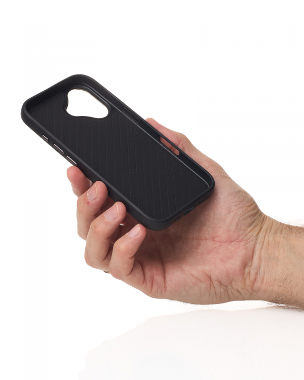 Чехол LUXURY Leather Case с поддержкой MagSafe для iPhone 16 black