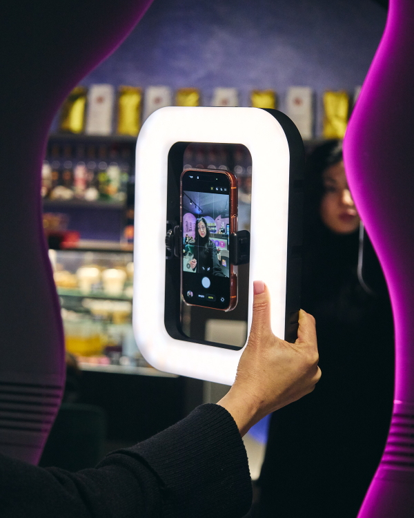 LED-лампа DC Q-01 с держателем для селфи (прямоугольная) черный