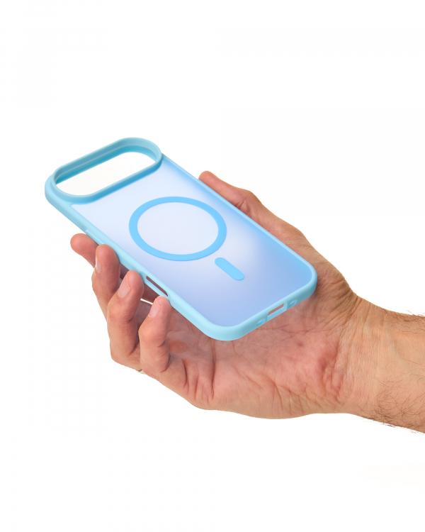 Силиконовый чехол MATTE с поддержкой MagSafe для iPhone 17 AIR light blue