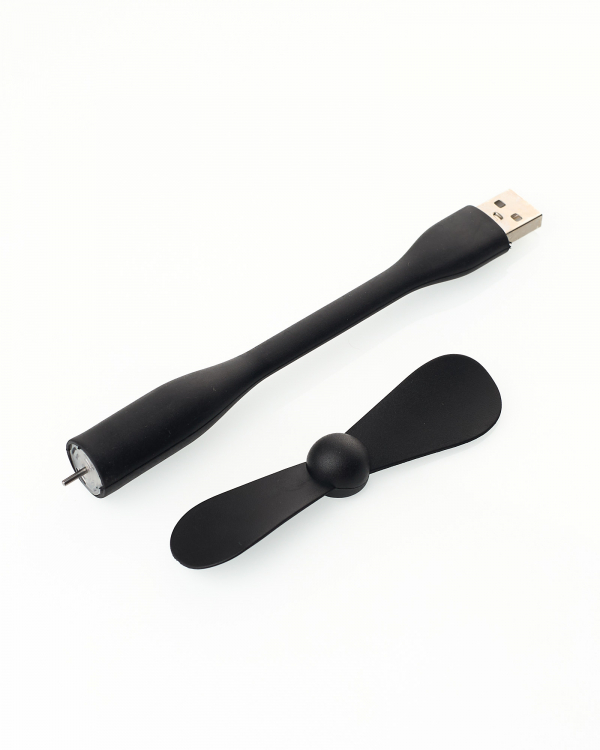 Портативный USB вентилятор черный