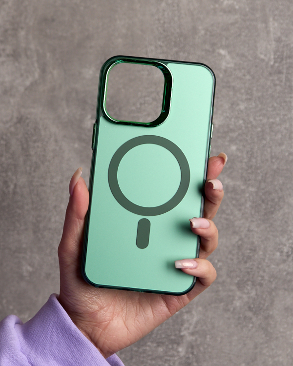 Полиуритановый чехол IMD Colors с поддержкой MagSafe для iPhone 13 Pro зеленый