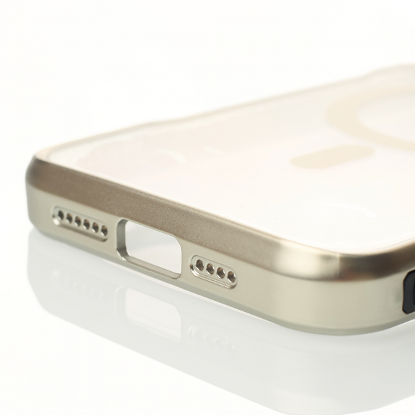 Пластиковый чехол MagSafe NEWZONE для iPhone 14 Pro Max серебряный