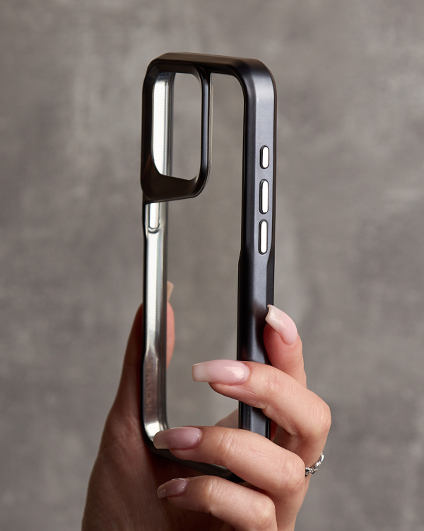 Пластиковый чехол NEWZONE для iPhone 13 Pro Max черный