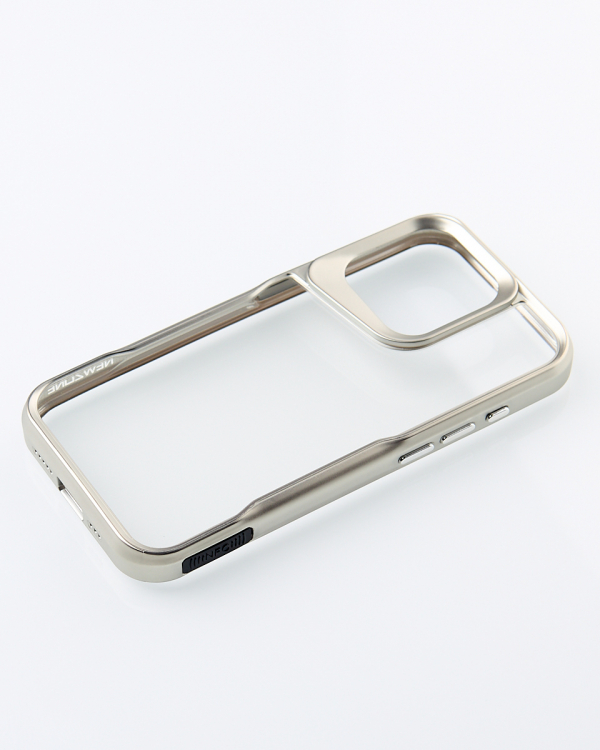 Пластиковый чехол NEWZONE для iPhone 14 Pro серебряный