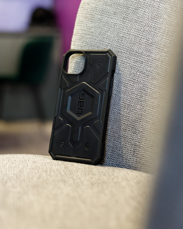 Противоударный чехол UAG с поддержкой MagSafe для IPhone 14 Pro Max black