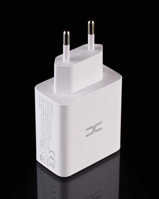 Сетевое зарядное устройство (Адаптер) DC 2PD/35W Fast Charger (CA-D17) белый