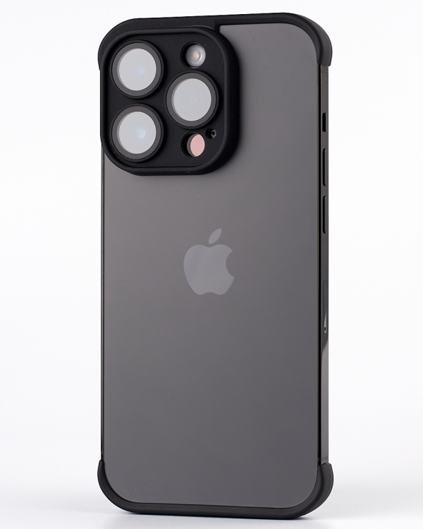 Силиконовая накладка CornerPad 3in1 для iPhone 13 черный