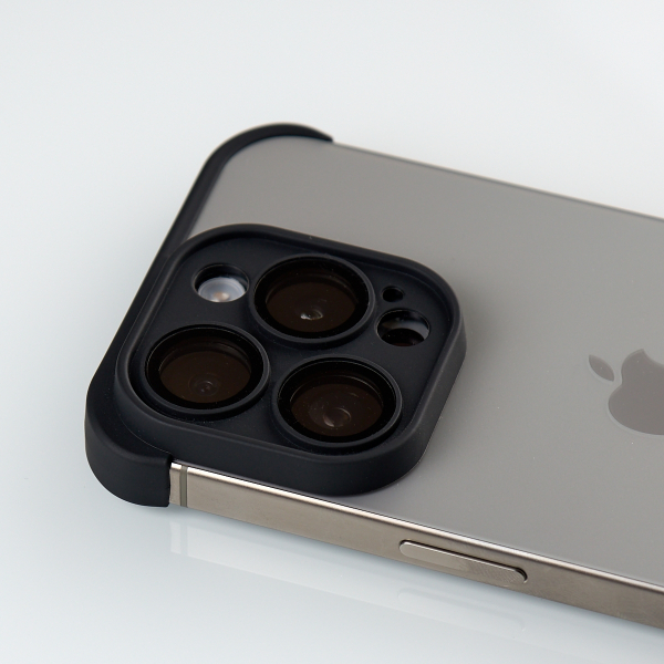 Силиконовая накладка CornerPad 3in1 для iPhone 15 Pro Max черный