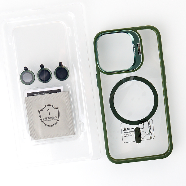 Силиконовый чехол MagSafe CAMERA GLASS PROTECTION для iPhone 15 Pro Max темно-зеленый