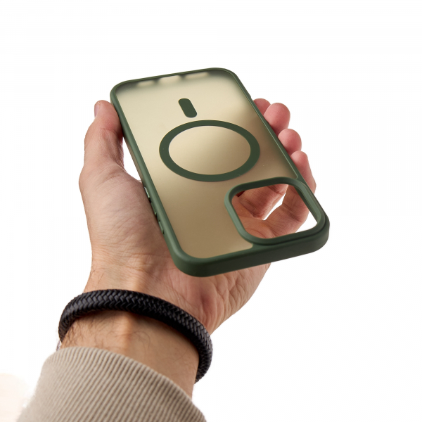 Силиконовый чехол MATTE с поддержкой MagSafe для iPhone 16 Pro Max sage green