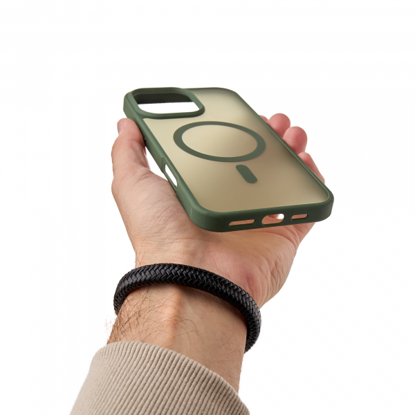 Силиконовый чехол MagSafe MATTE для iPhone 16 Pro зеленый