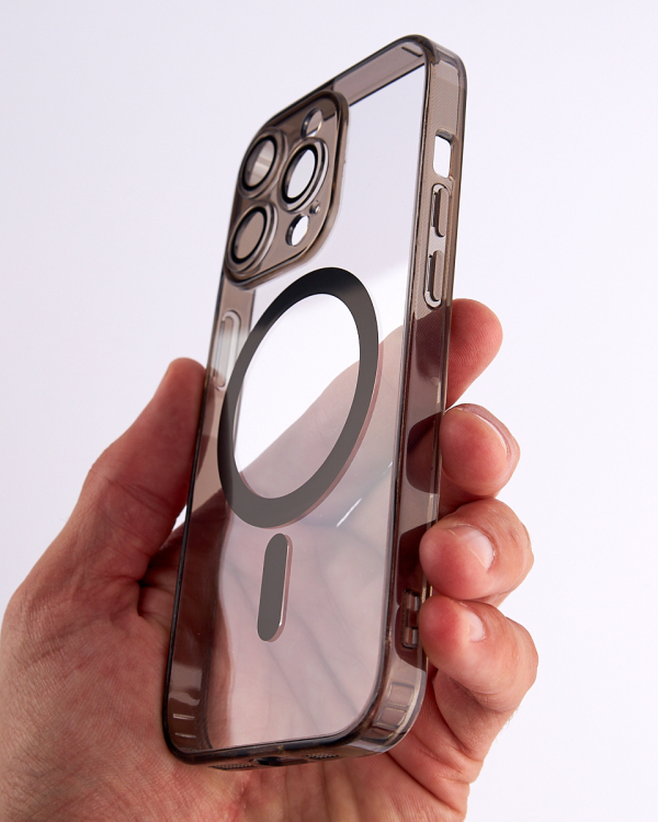 Силиконовый чехол SHADE PHONE с поддержкой MagSafe для iPhone 15 Pro черный