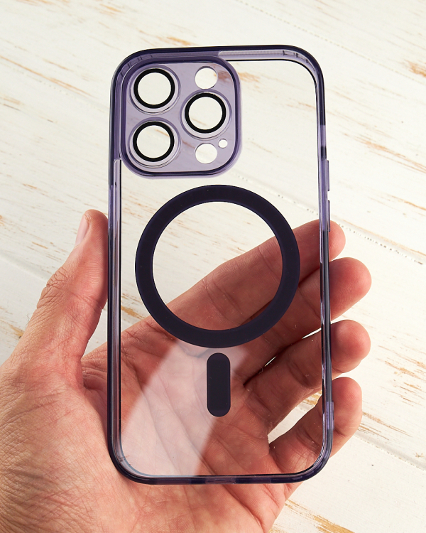 Силиконовый чехол SHADE PHONE с поддержкой MagSafe для iPhone 15 Pro темно-фиолетовый