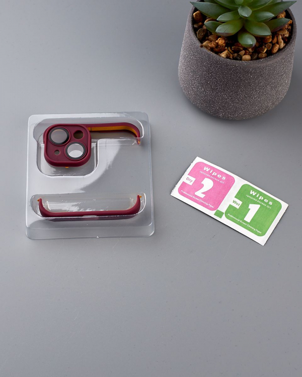 Силиконовая накладка CornerPad 3in1 для iPhone 14 бордовый