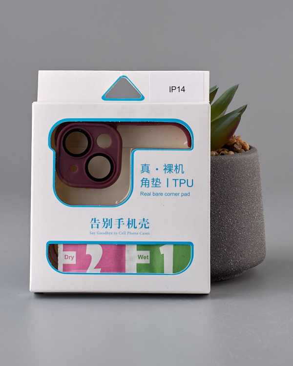 Силиконовая накладка CornerPad 3in1 для iPhone 14 бордовый