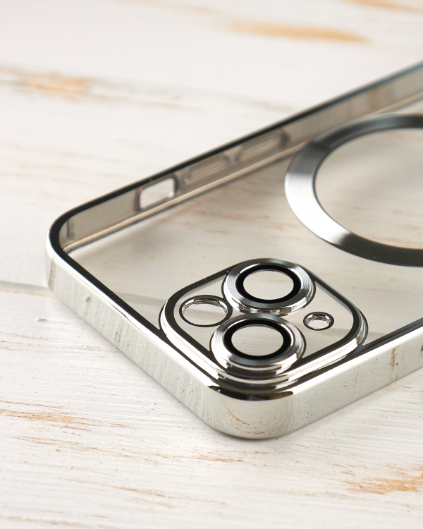 Силиконовый чехол SHINING with MagSafe для iPhone 15 Plus серебряный