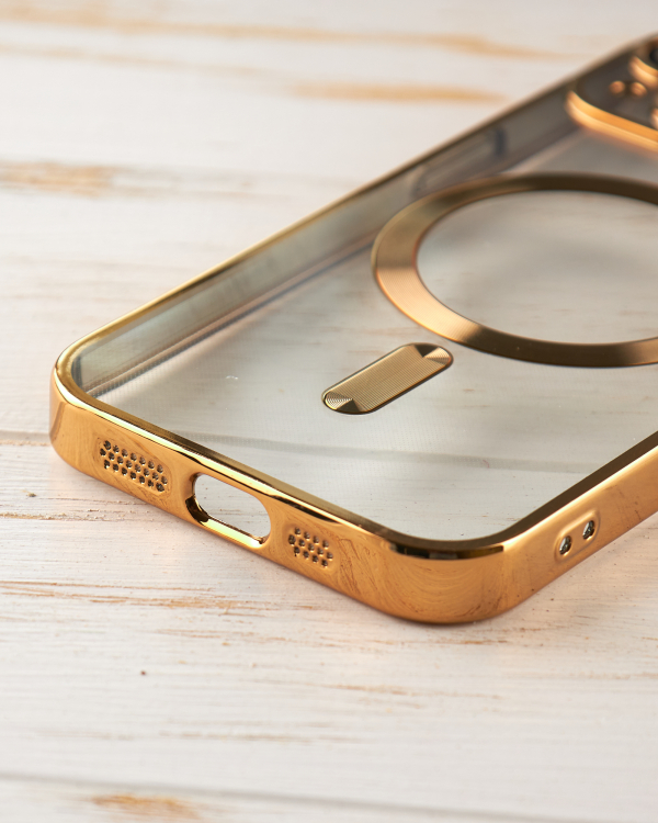 Силиконовый чехол SHINING with MagSafe для iPhone 15 Plus золотой