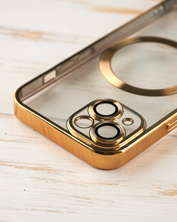 Силиконовый чехол SHINING with MagSafe для iPhone 15 Plus золотой