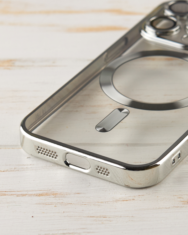 Силиконовый чехол SHINING с поддержкой MagSafe для iPhone 15 Pro Max серебряный