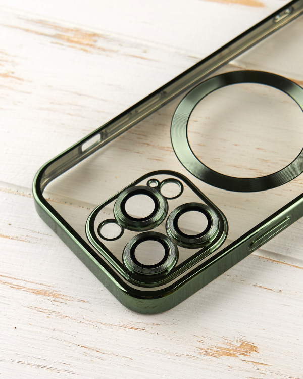 Силиконовый чехол SHINING с поддержкой MagSafe для iPhone 15 Pro зеленый