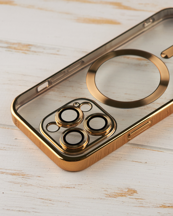 Силиконовый чехол SHINING with MagSafe для iPhone 15 Pro золотой