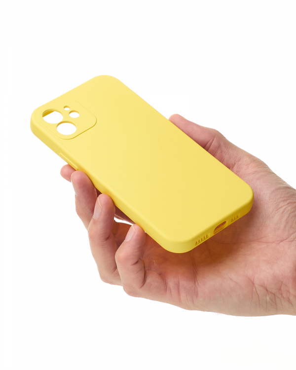 Силиконовый чехол SOFT Silicone Case для iPhone 12 (без лого) лимонный