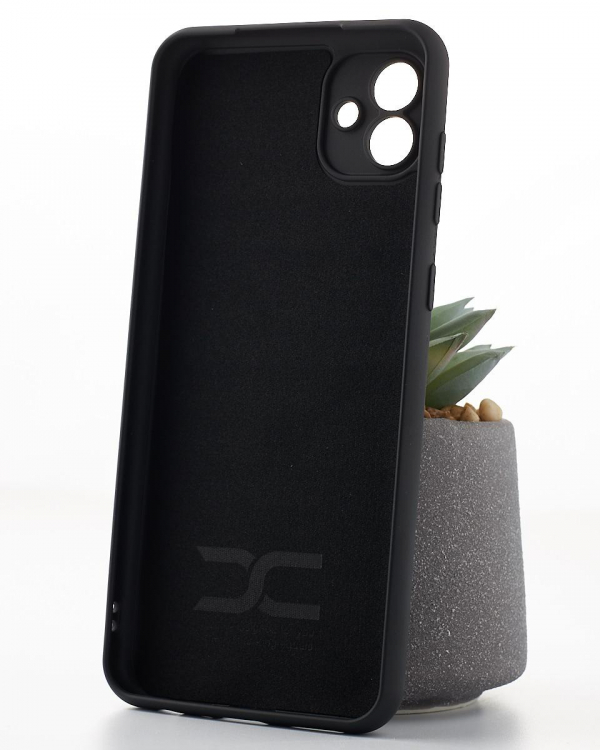 Силиконовый чехол SOFT Silicone Case для Samsung A04 (ТРИЗУБ) черный